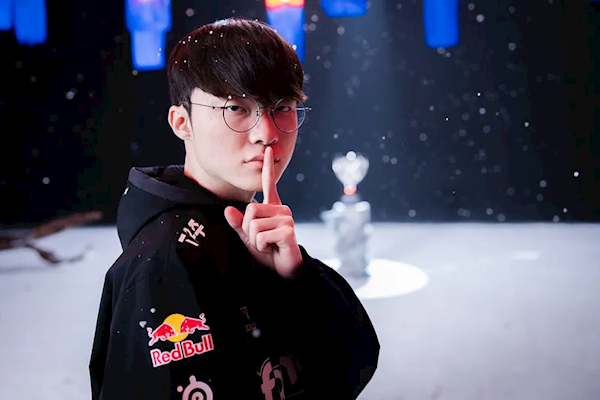 T1击败TES夺冠 Faker拿下超级大满贯